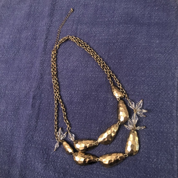 Pale Yellow Stones and Gold Tone Necklace - Picture 4 of 5